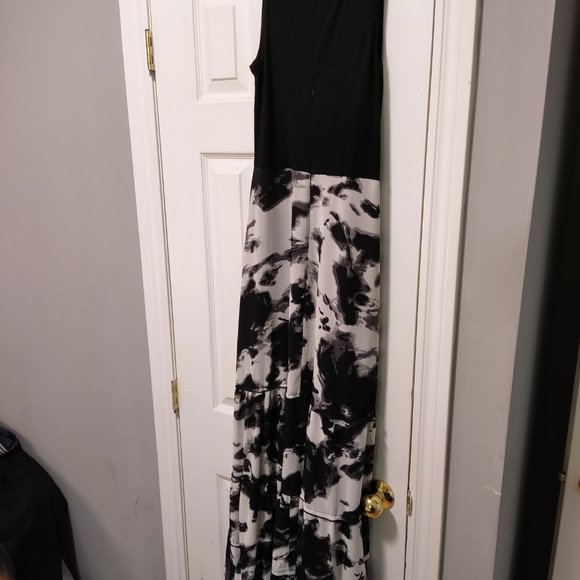 Alison Sheri full length XS sleeveless dress. - Picture 5 of 6